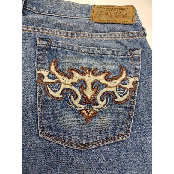 Guess Shorts Blue Denim Cut Off Women's Sz 34 Distressed Embroidery Pockets - Picture 2 of 10